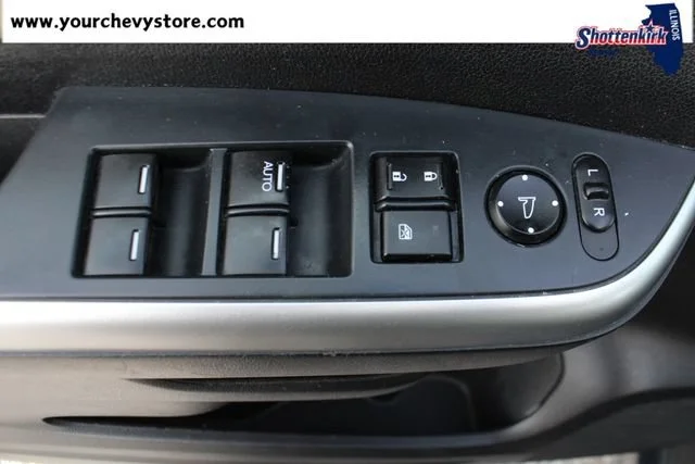 Used 2015 Blue Honda Touring image 18