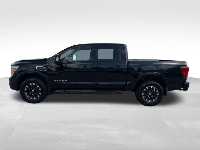 Used 2017 Black Nissan PRO-4X image 4
