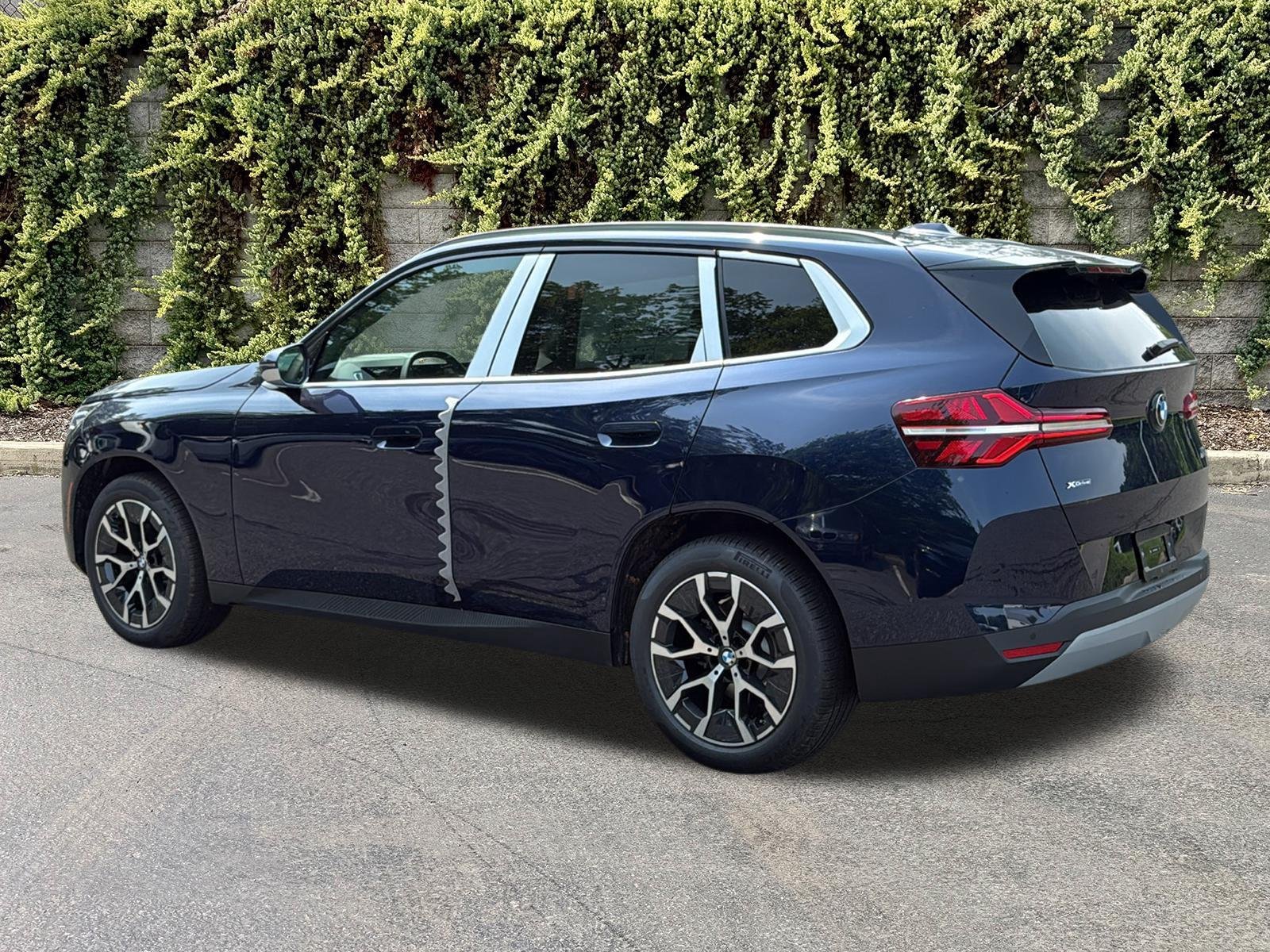 New 2026 Tanzanite Blue II Metallic BMW 30 xDrive image 6