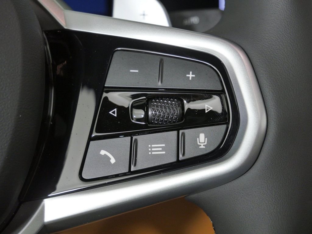 New 2026 Mineral White Metallic BMW 330i xDrive image 40