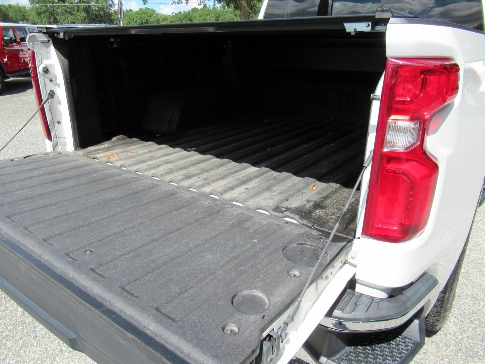 Used 2021 White Chevrolet LTZ image 31