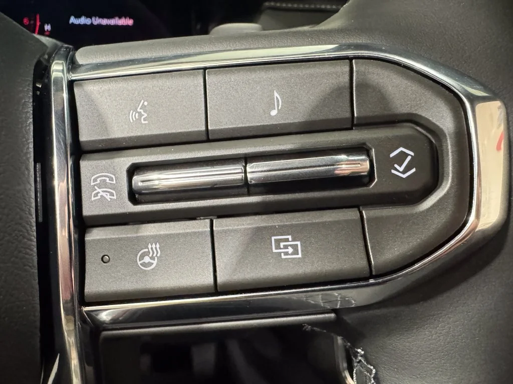 New 2027 Sterling Metallic GMC Elevation image 17