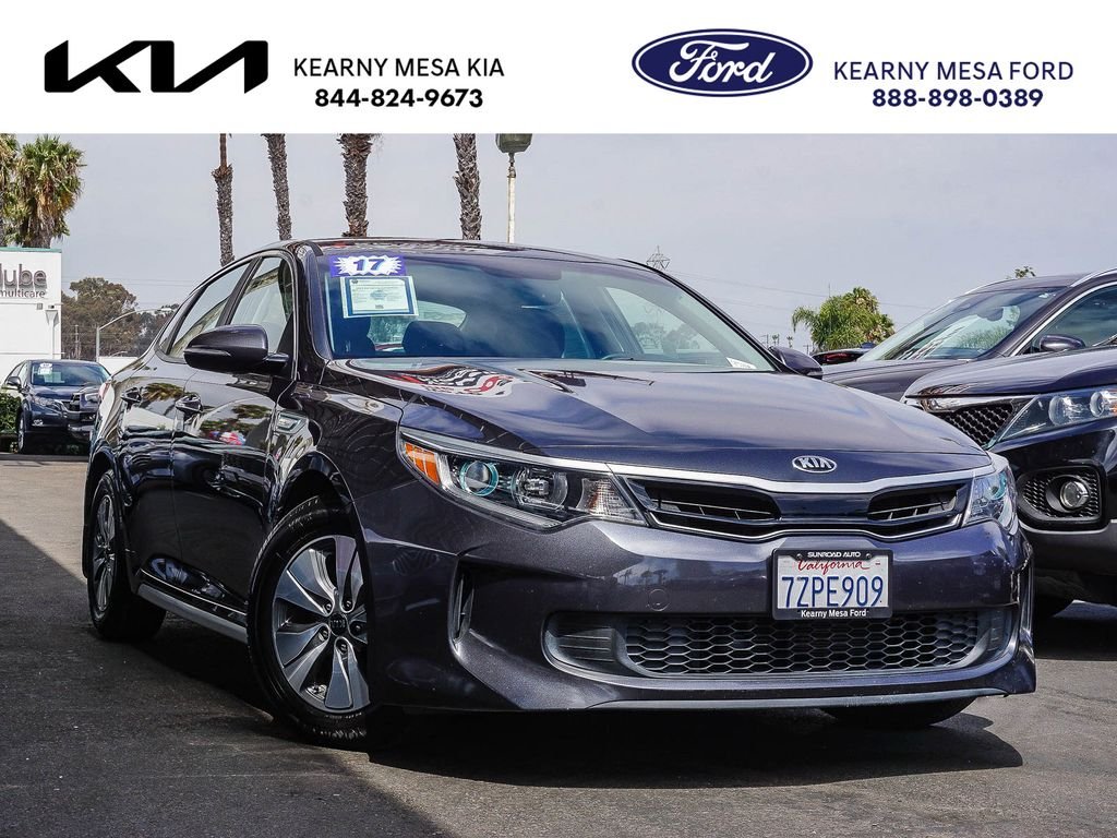 Used 2017 Gray Kia Base image 1