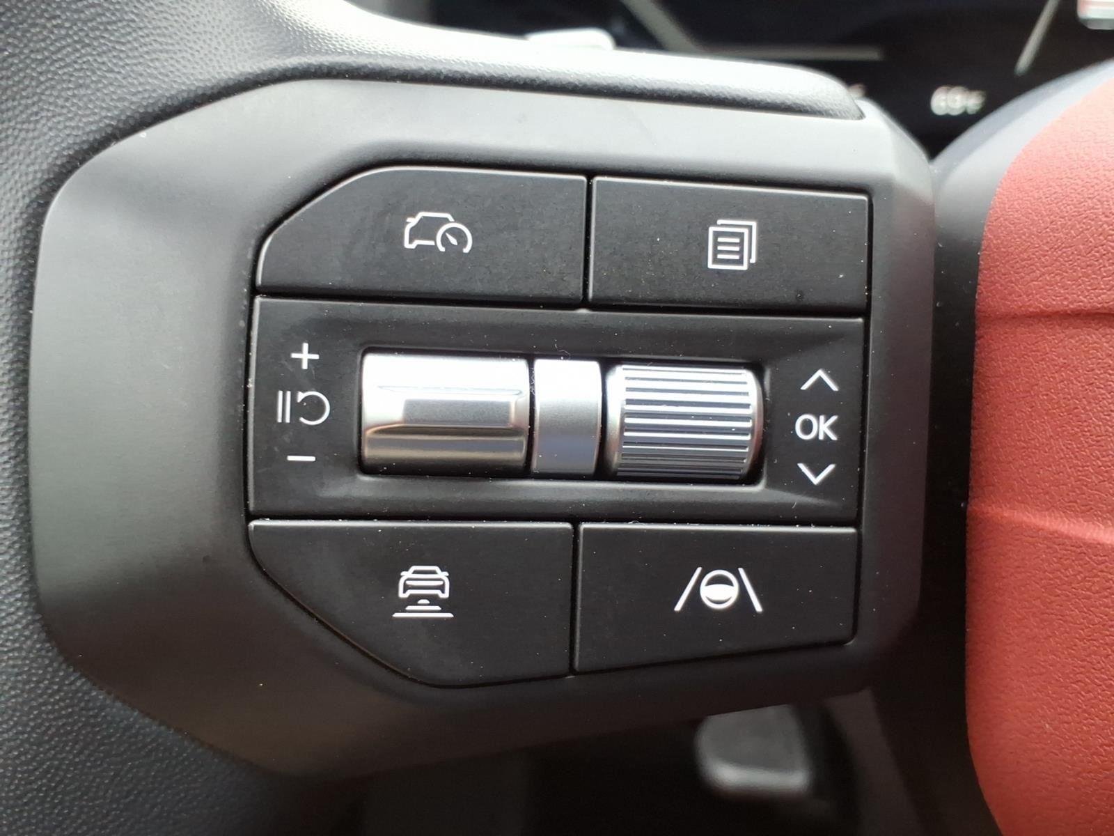 Used 2025 Aurora Black Pearl Kia GT-Line image 14