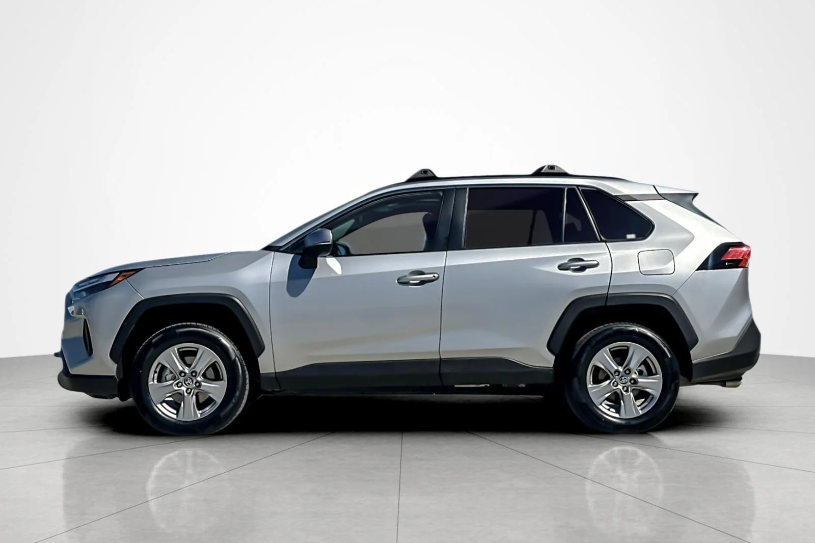 Used 2024 Silver Sky Metallic Toyota XLE image 2