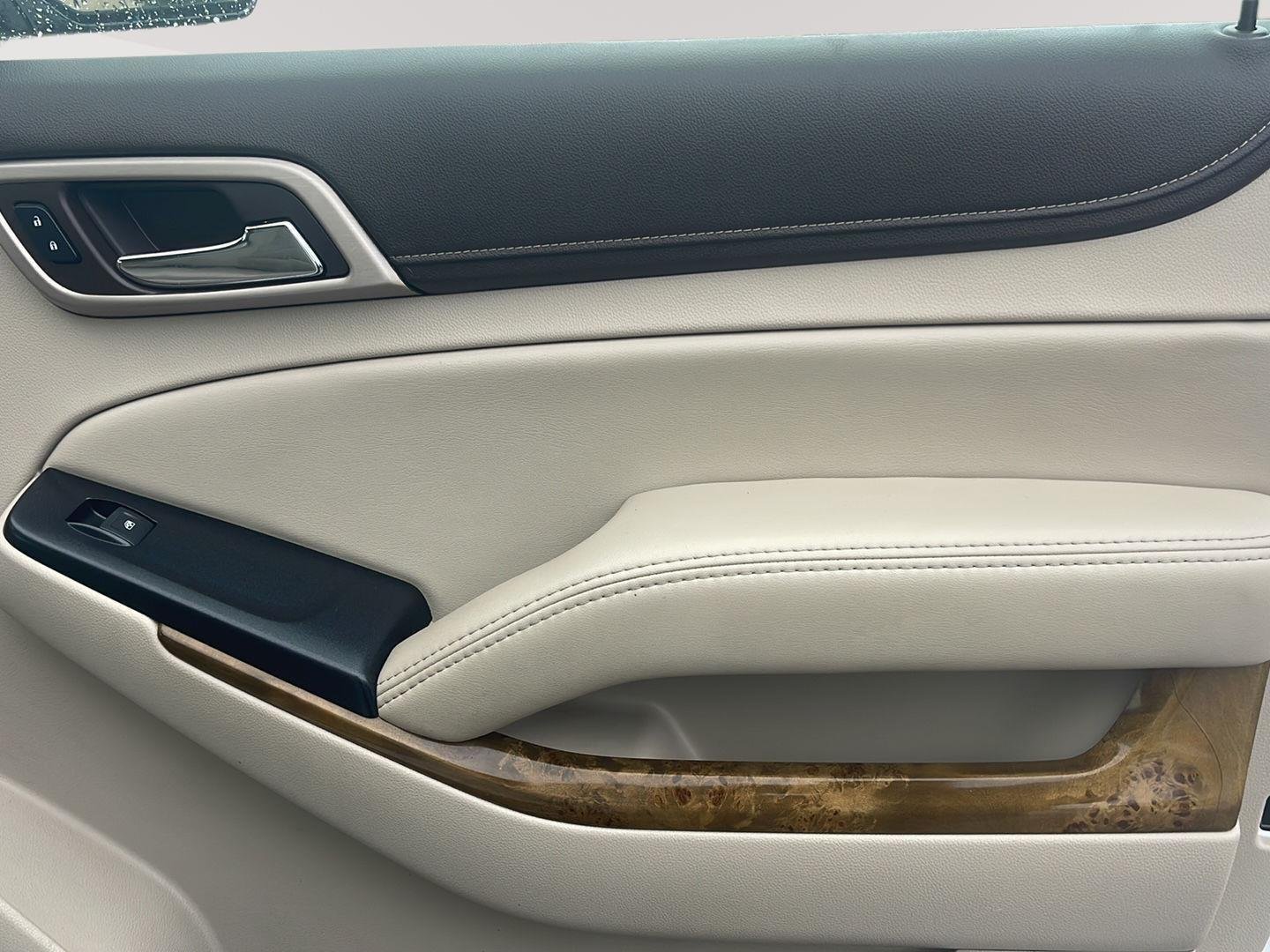 2017 GMC Yukon Denali - Photo 28