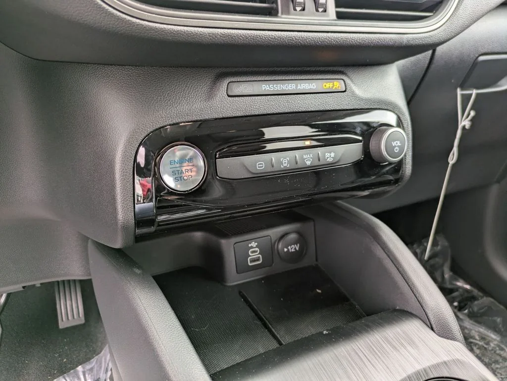 New 2024 Vapor Blue Metallic Ford Plug-in Hybrid image 34