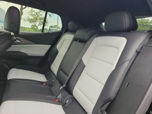 2025 Chevrolet Equinox EV 1LT - Photo 14