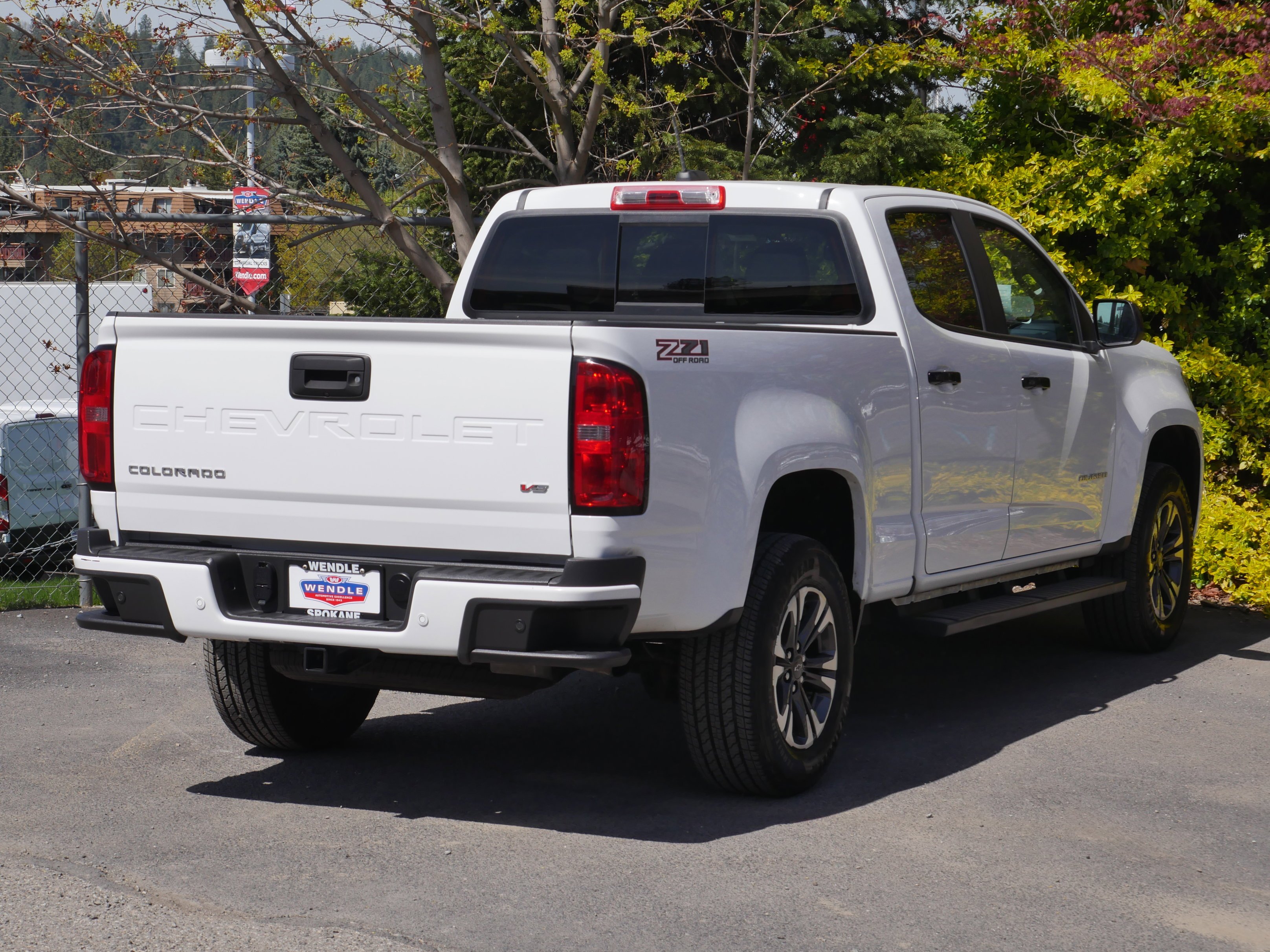 Used 2022 Summit White Chevrolet 4WD Z71 image 26
