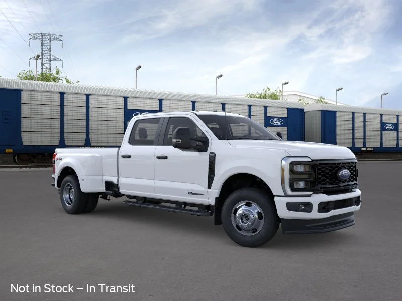 New 2026 Oxford White Ford F-350® XL image 29