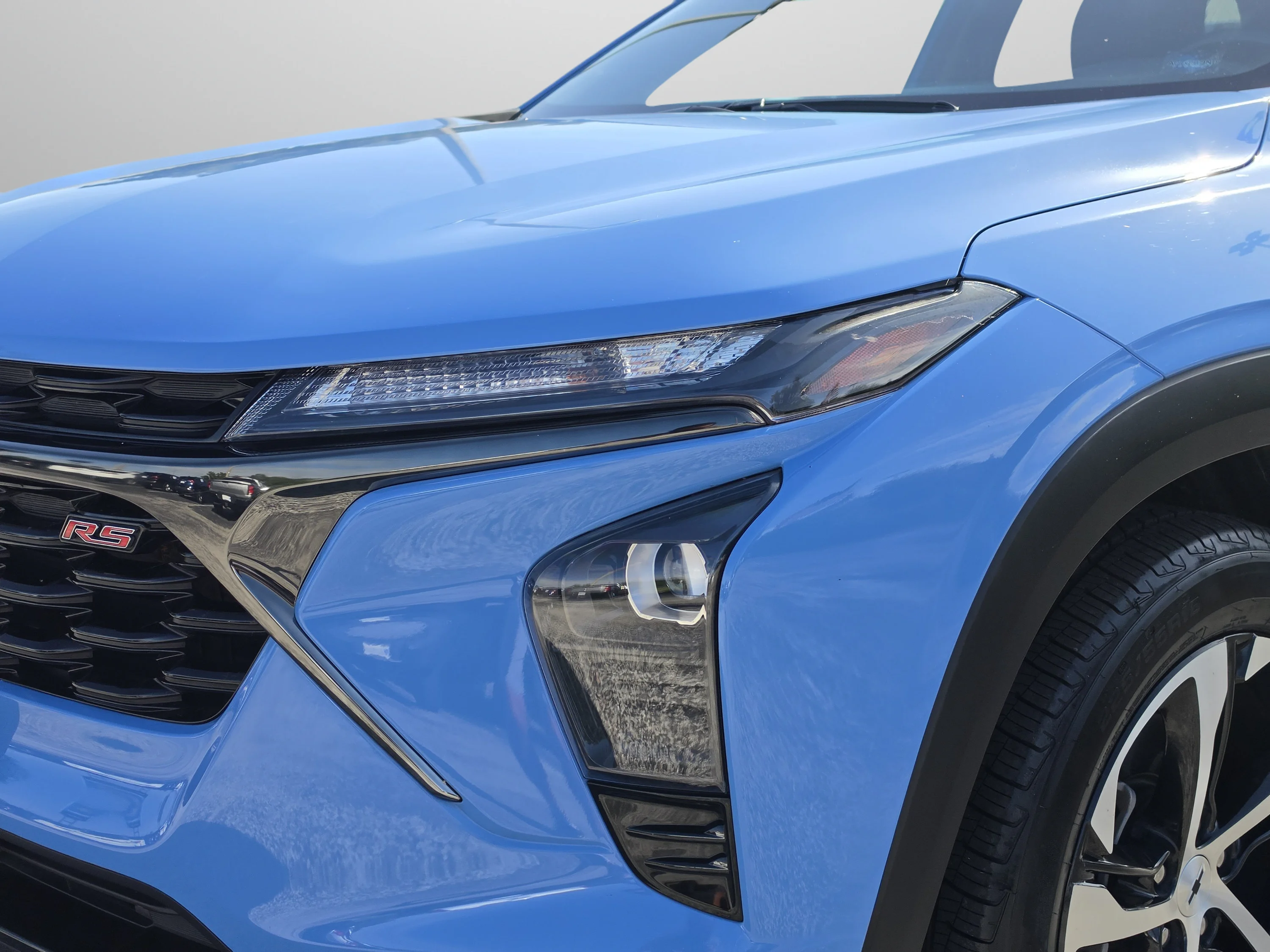 Used 2024 Fountain Blue Chevrolet 1RS image 13
