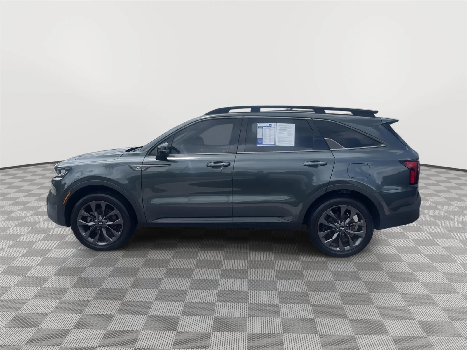 Used 2021 Aruba Green Kia EX image 5