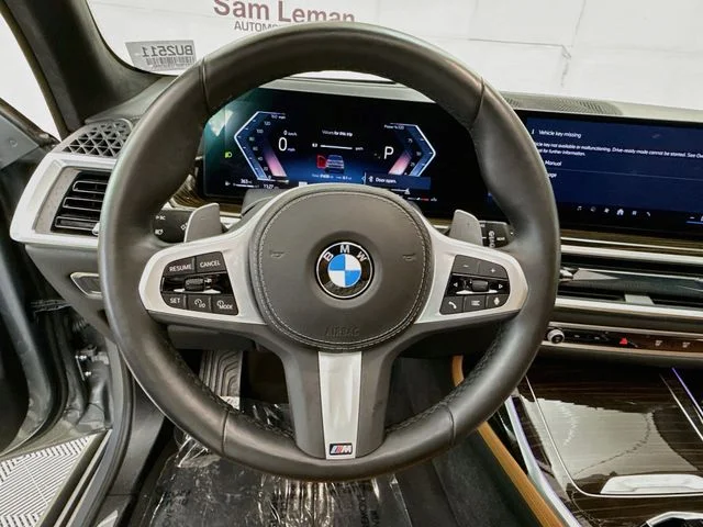Used 2026 Gray BMW xDrive40i image 11