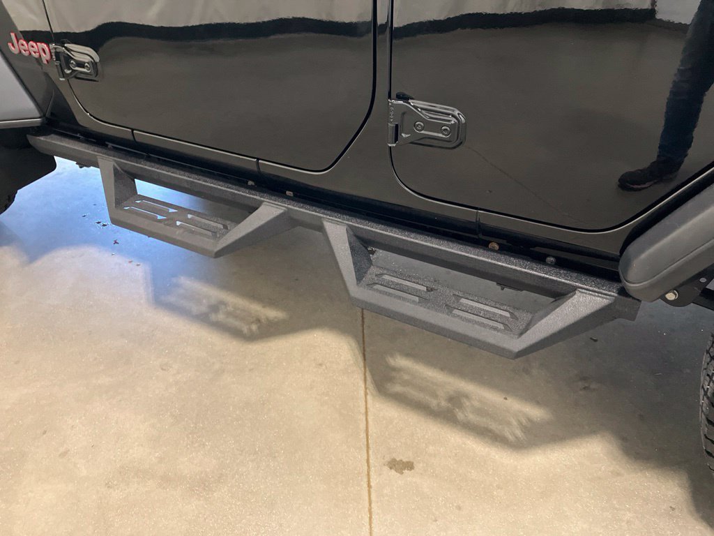 Used 2024 Black Clearcoat Jeep Rubicon image 29