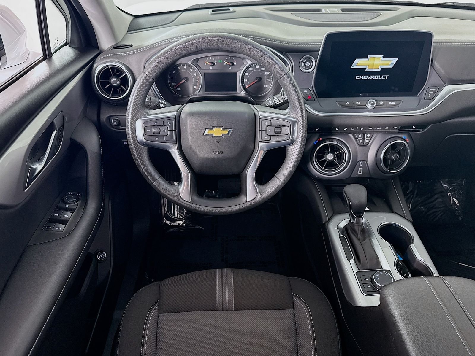 2024 Chevrolet Blazer 2LT - Photo 18