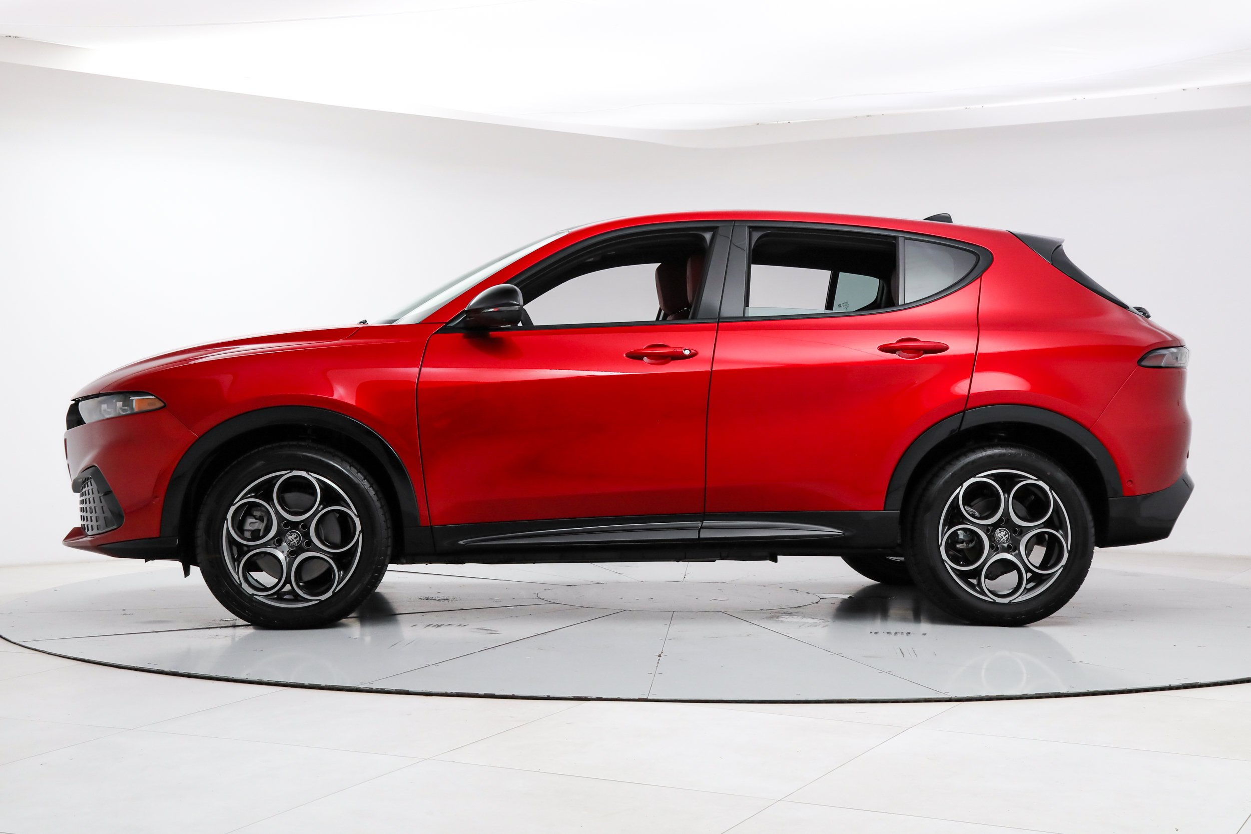New 2026 Rosso Brera (Red) Exterior Paint Alfa Romeo Sprint image 2