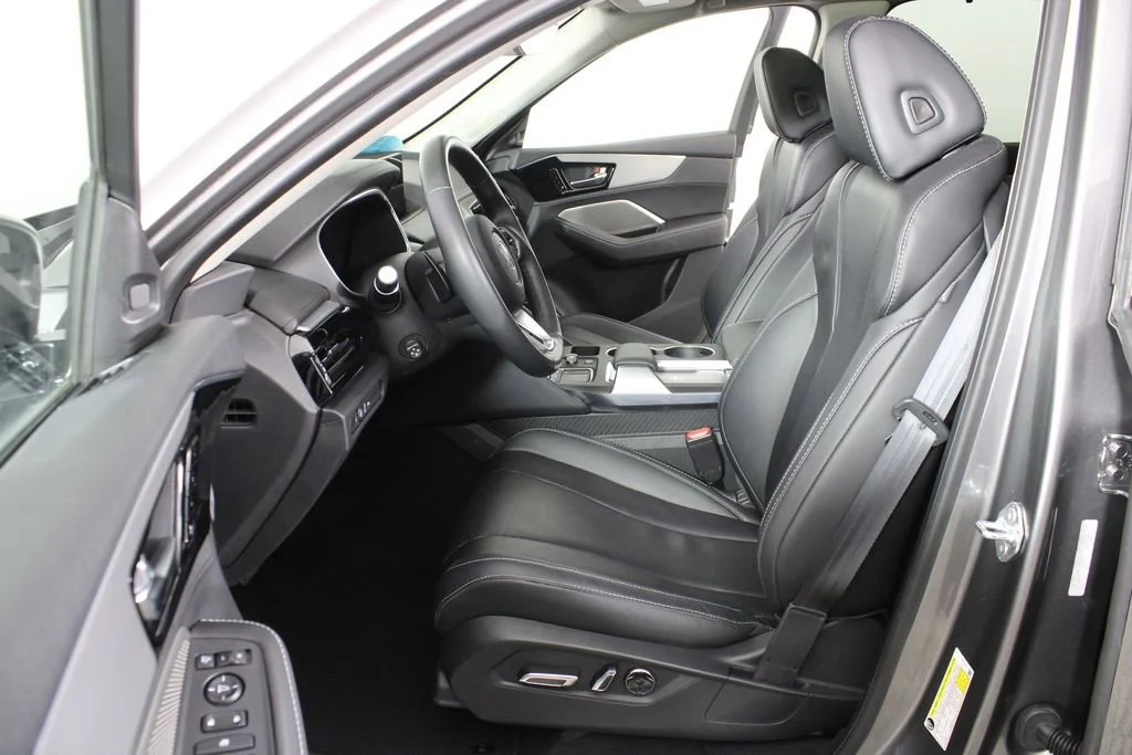 Used 2024 Grey Acura w/Technology Package image 25