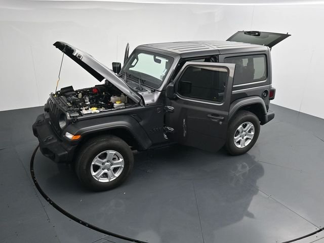 Used 2023 Crystal Metallic Jeep Sport S image 40