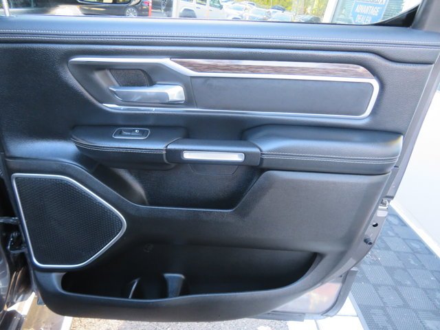Used 2020 Granite Crystal Metallic Clearcoat Ram Laramie image 13