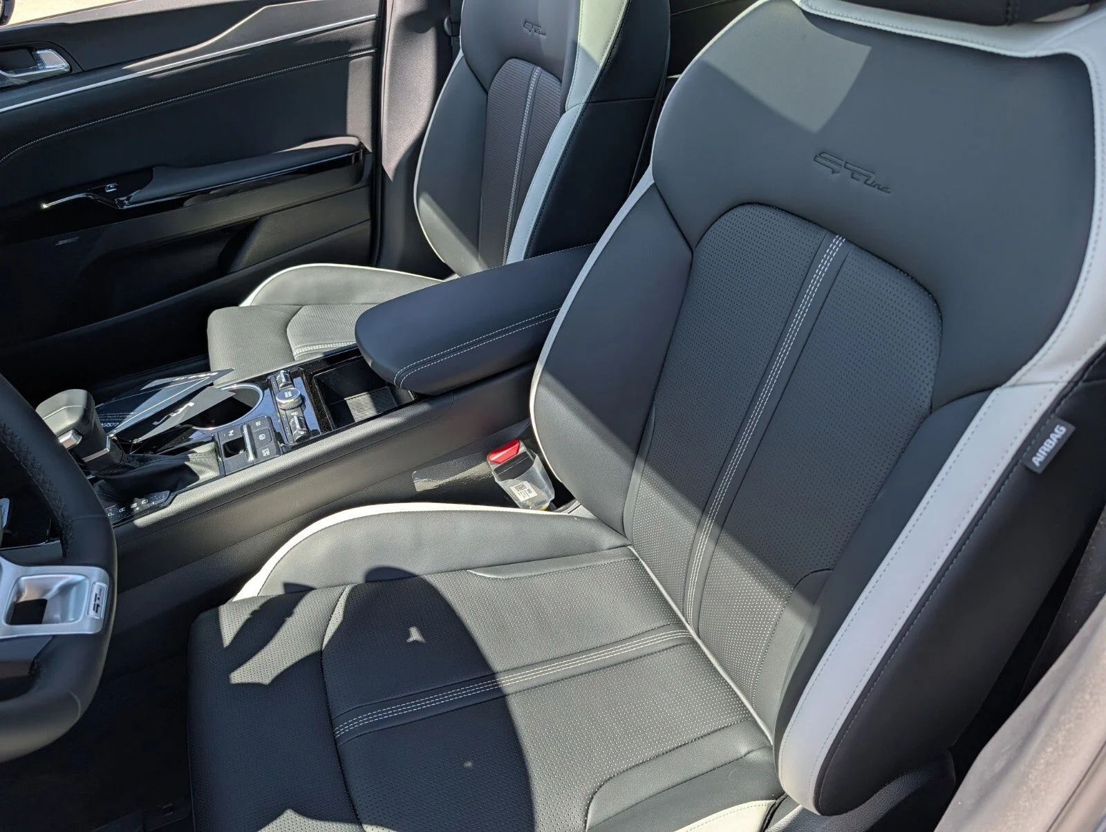 2026 Kia K5 GT-Line - Photo 18