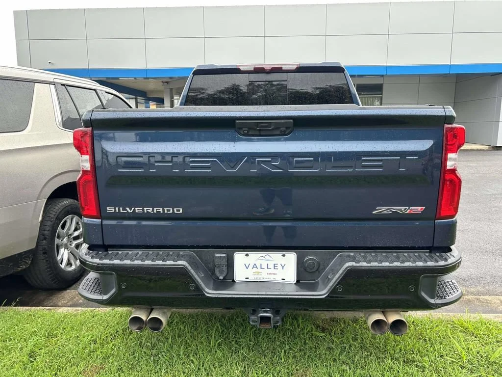 Used 2022 Northsky Blue Metallic Chevrolet ZR2 image 4