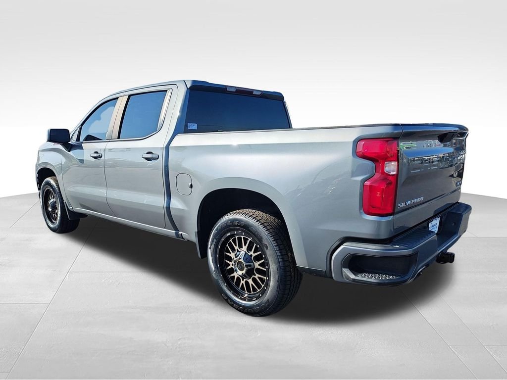 Used 2020 Gray Chevrolet RST image 3