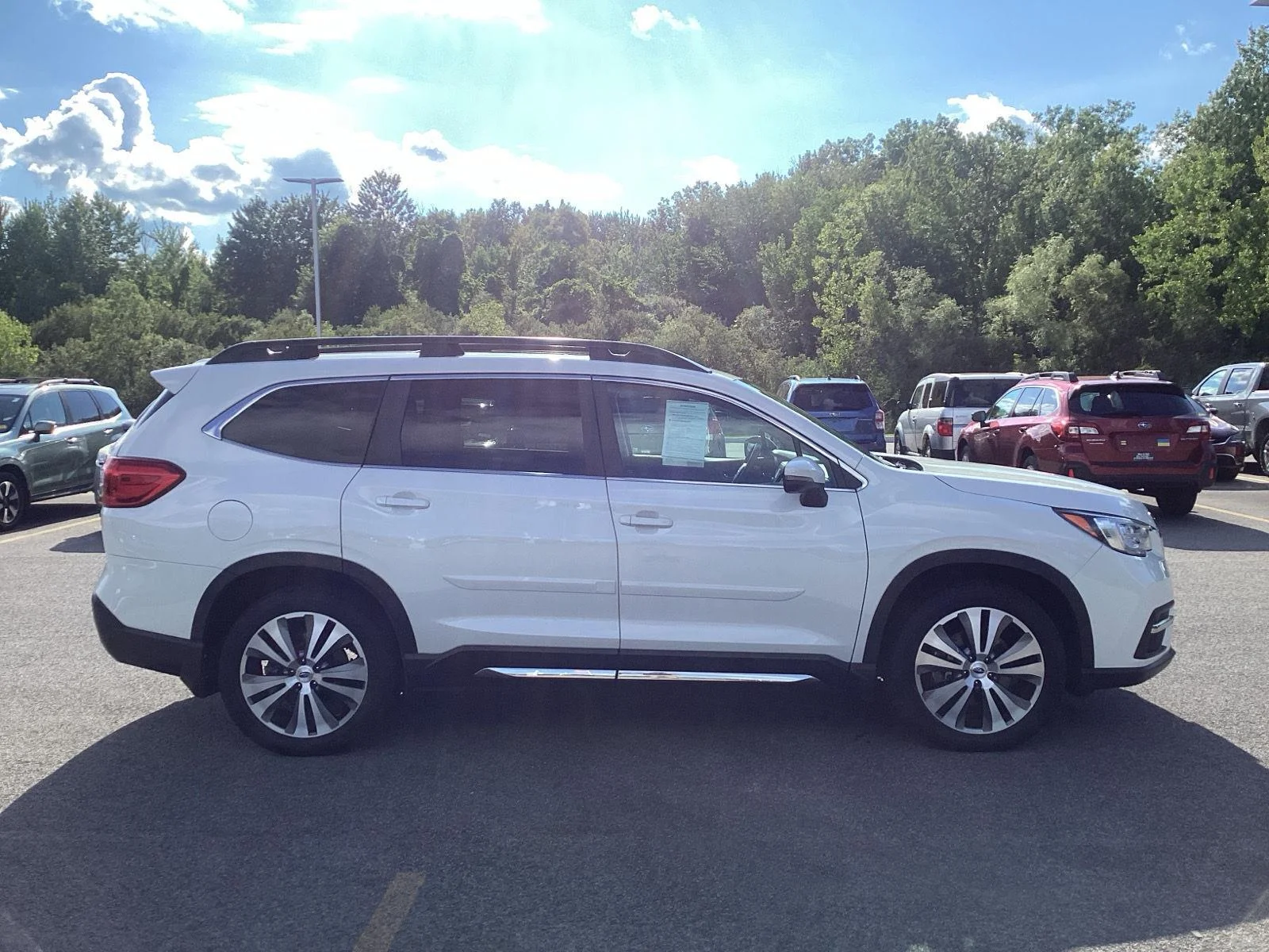 Used 2022 Crystal White Pearl Subaru Limited image 10