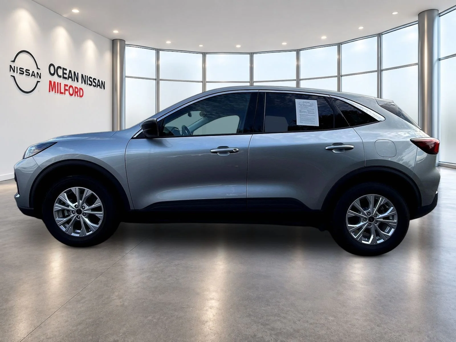 Used 2023 Silver Metallic Ford Active image 8