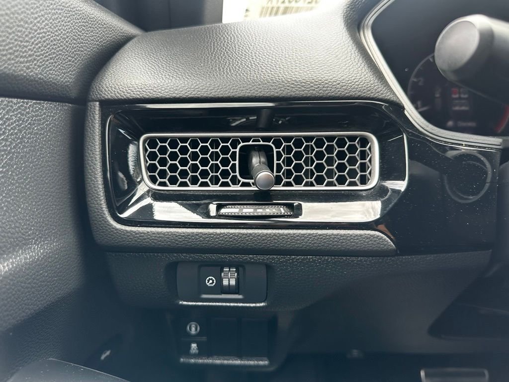 Used 2023  Honda Sport image 31
