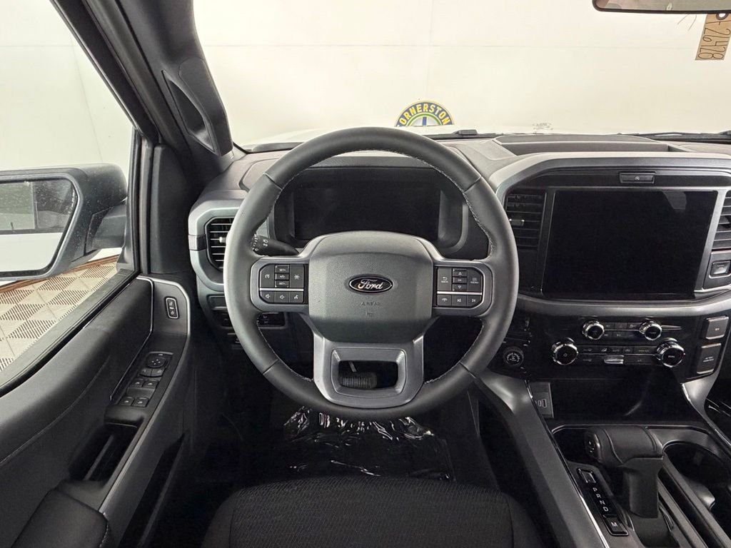New 2026 White Ford XLT image 6