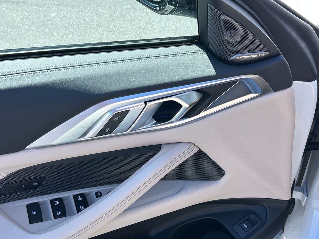 New 2026 Mineral White Metallic BMW 430i image 12
