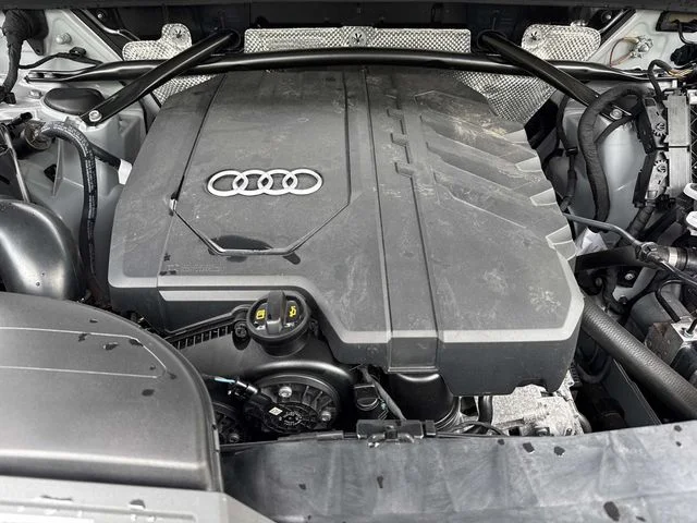 Used 2023  Audi 40 Premium Plus image 13