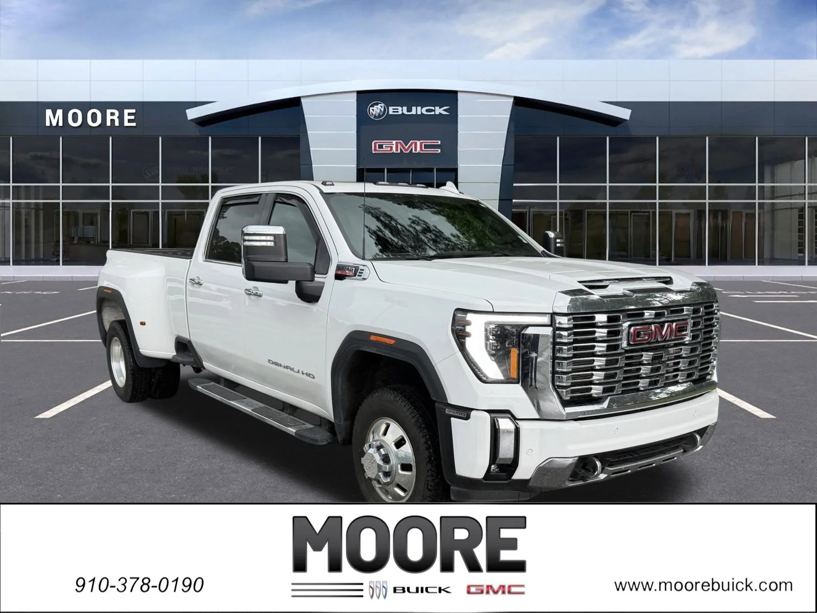2024 GMC Sierra 4WD Crew Cab Long Box DRW Denali's photo