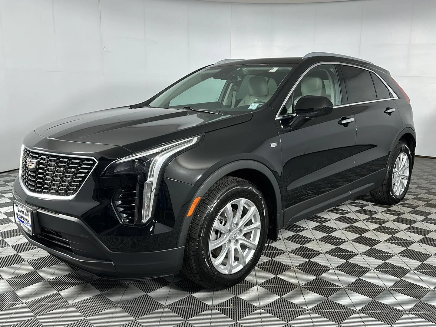Used 2022 Stellar Black Metallic Cadillac AWD Luxury image 3
