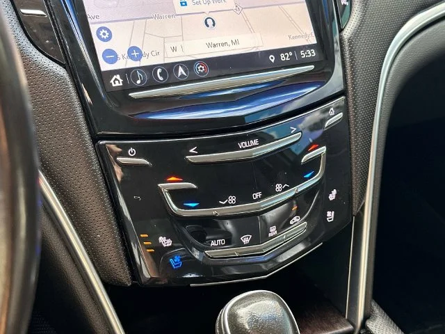 Used 2019 White Cadillac Luxury image 33