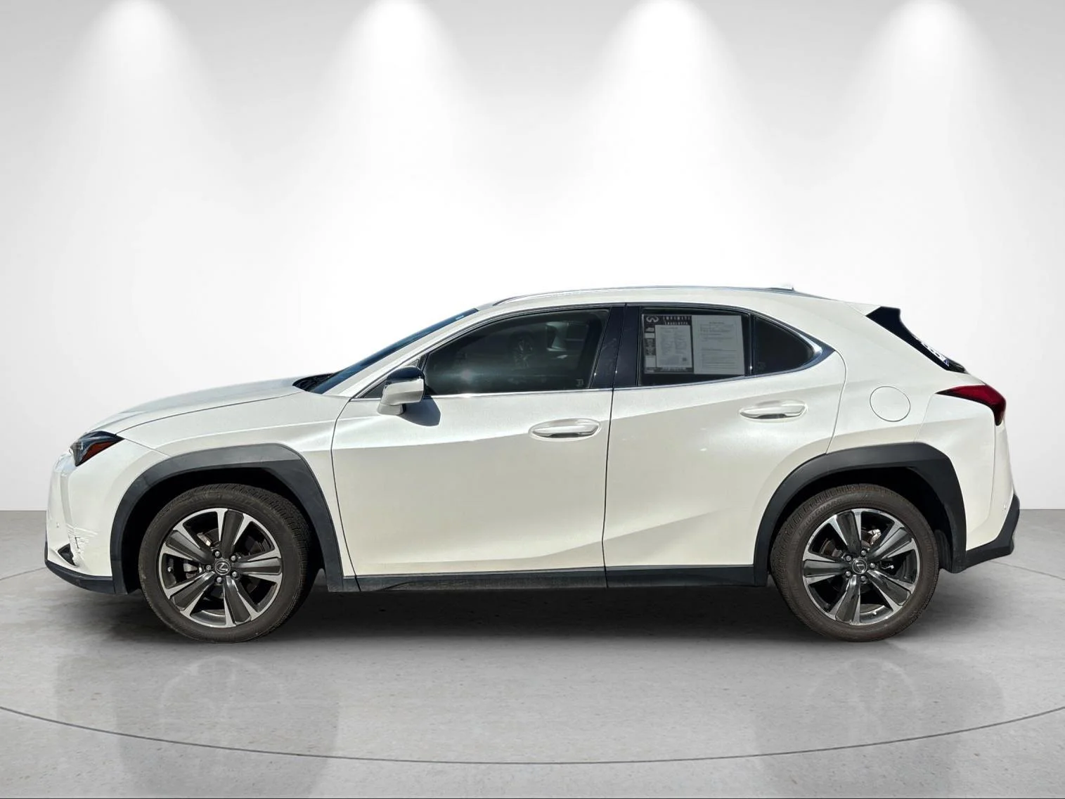 Used 2021 Eminent White Pearl Lexus UX 200 image 2