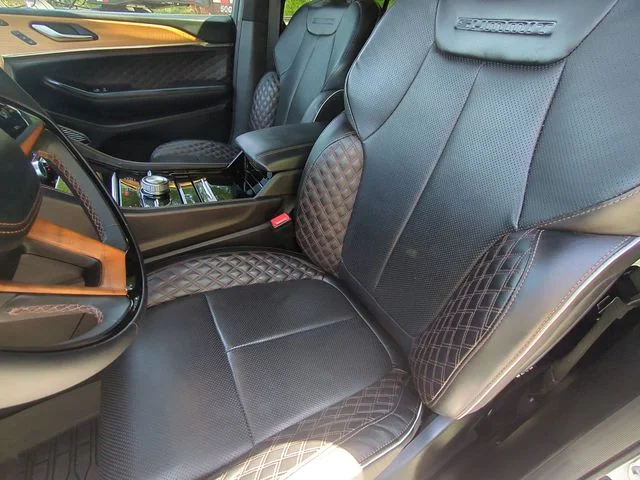 Used 2022 White Jeep Summit Reserve image 27