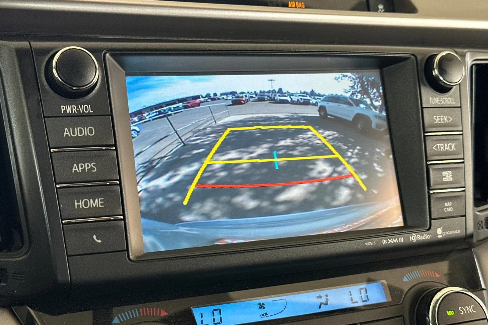 Used 2016  Toyota XLE image 20