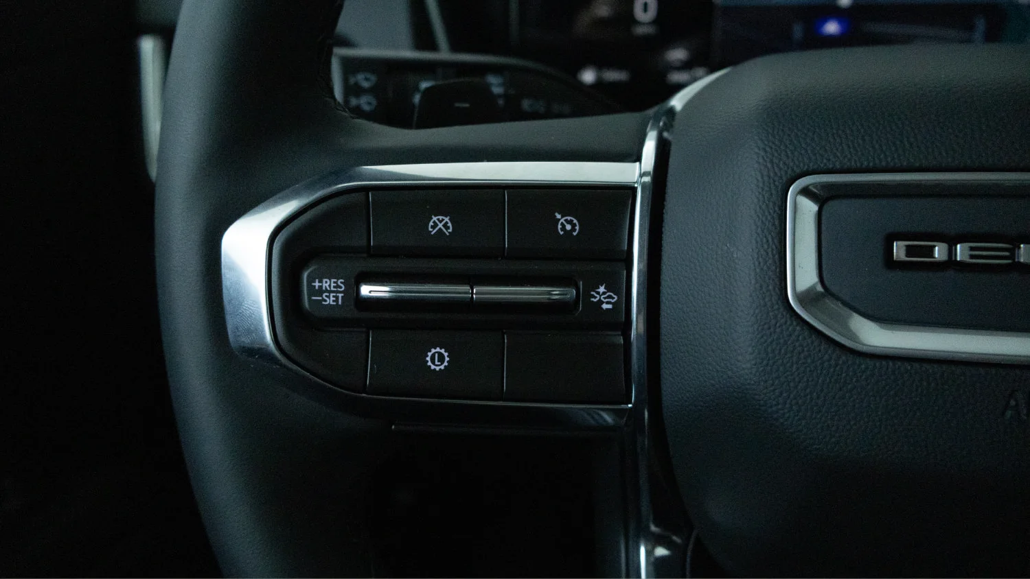 Used 2027 Glacier White Tricoat GMC Denali image 19
