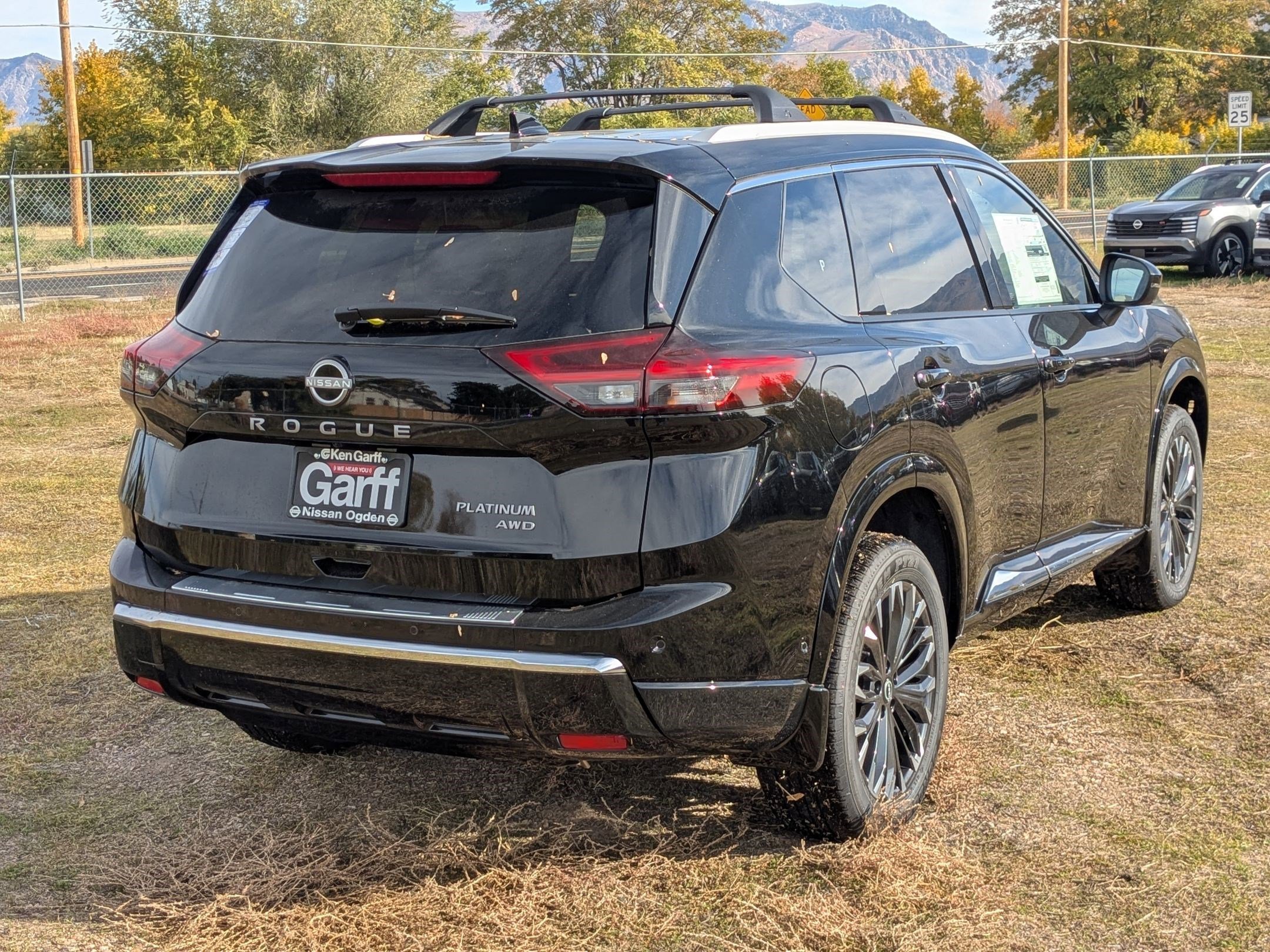 2026 Nissan Rogue Platinum - Photo 3