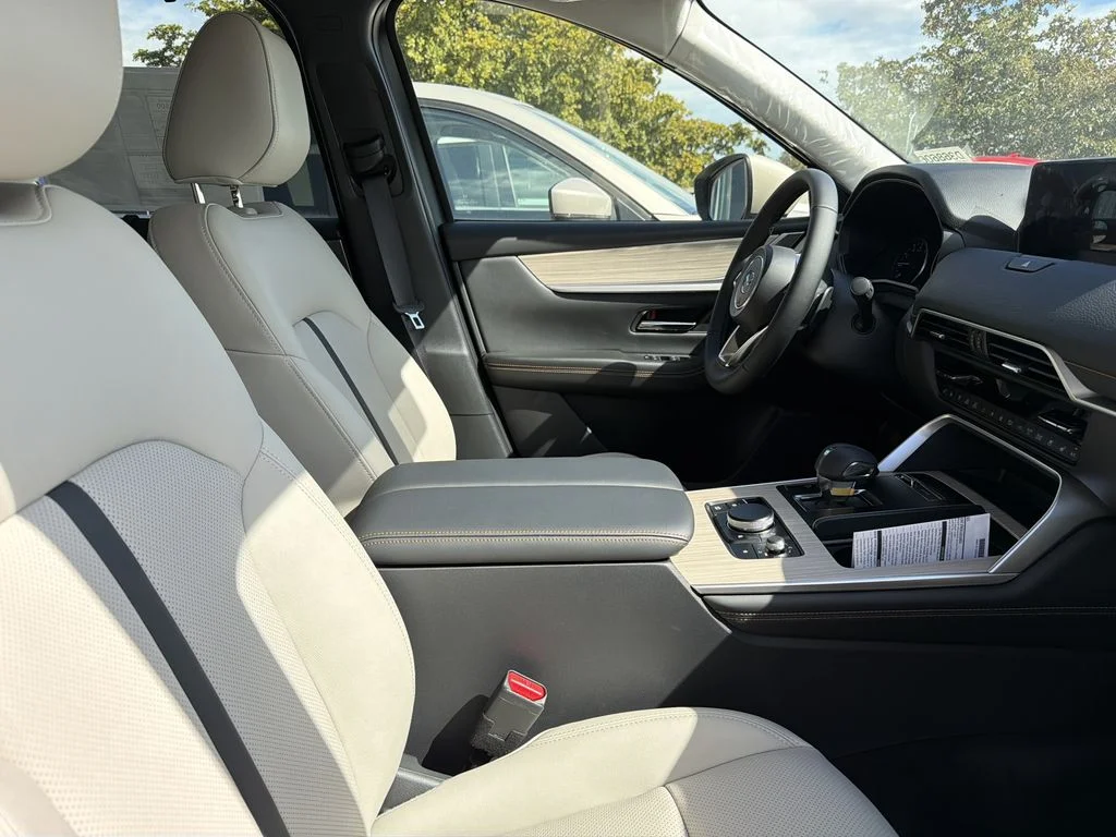 New 2026 Rhodium White Premium Mazda 3.3 Turbo Preferred AWD image 9