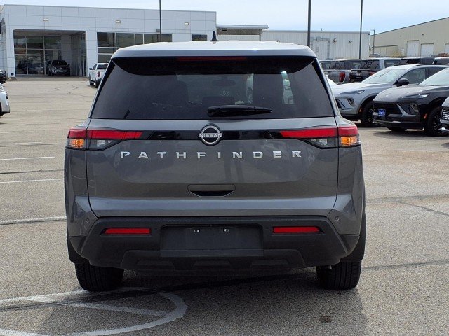 2025 Nissan Pathfinder S - Photo 6