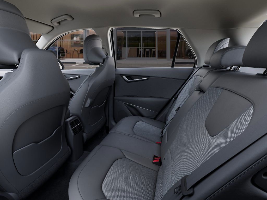 2025 Kia Niro EX - Photo 18