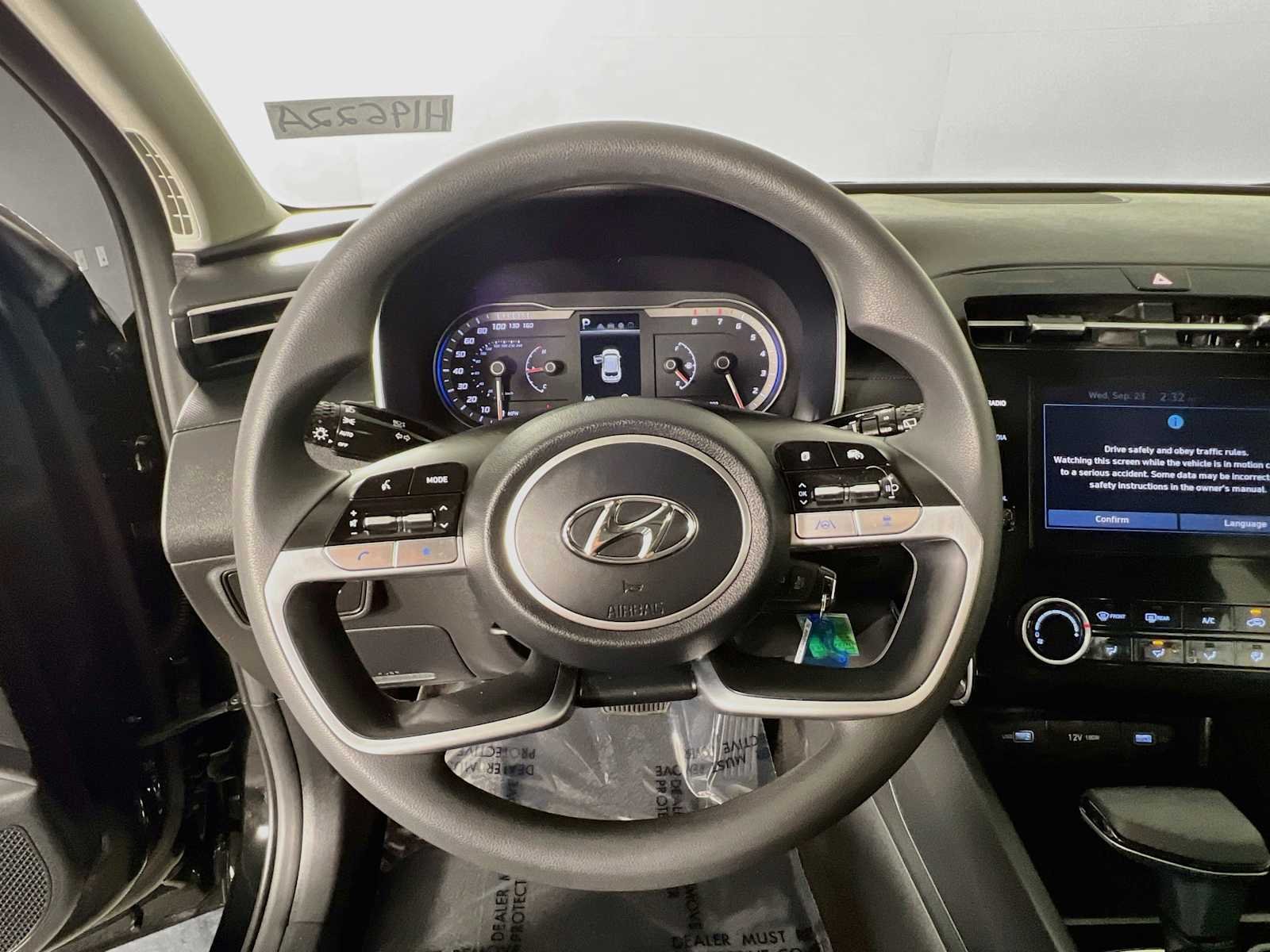Used 2024 Black Pearl Hyundai SE image 11