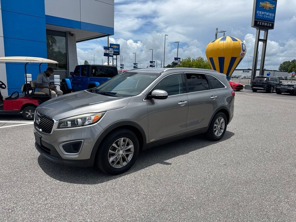 Used 2017 Silver Kia LX image 1