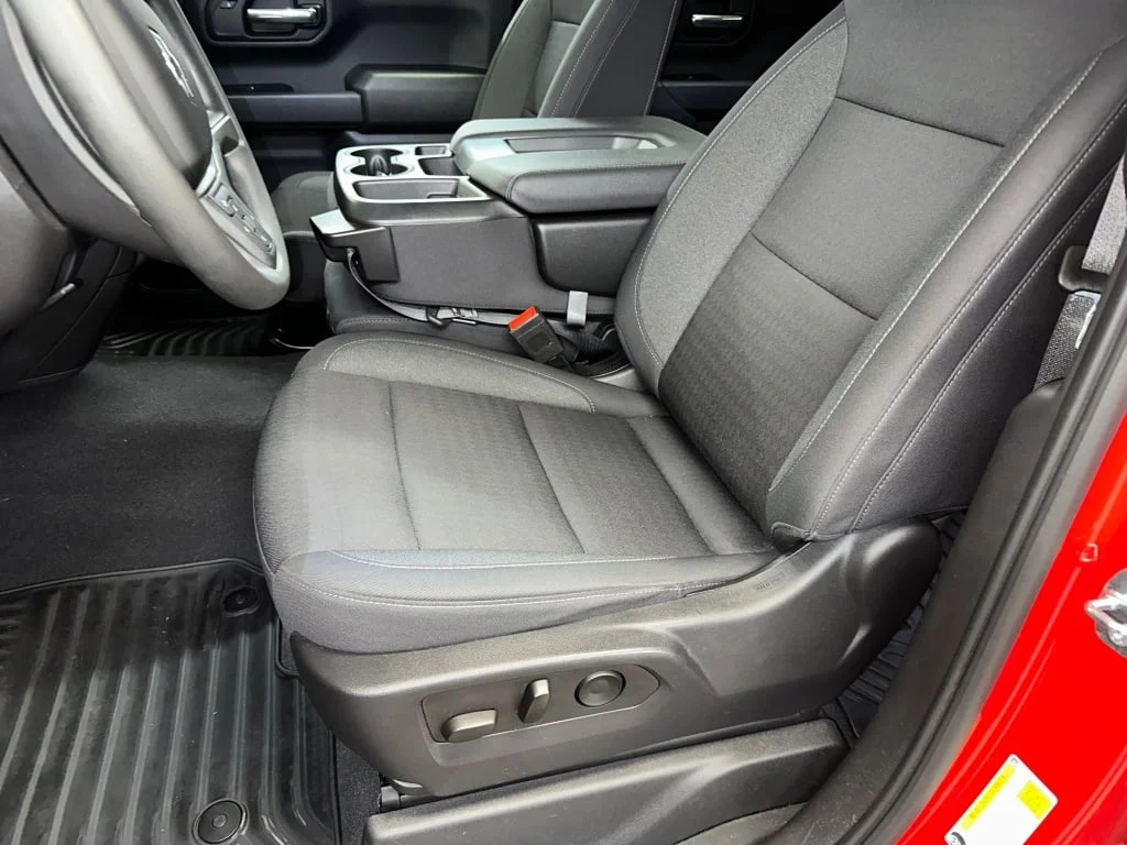 2023 Chevrolet Silverado 1500 Custom - Photo 5