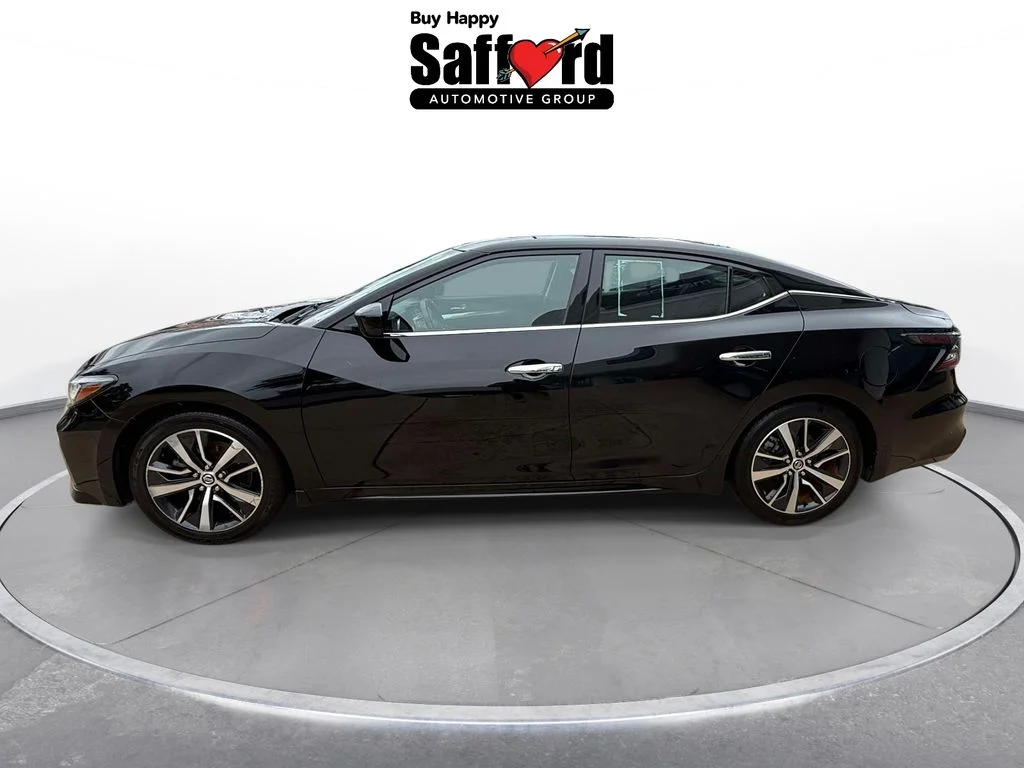 Used 2020 Black Nissan 3.5 S image 4
