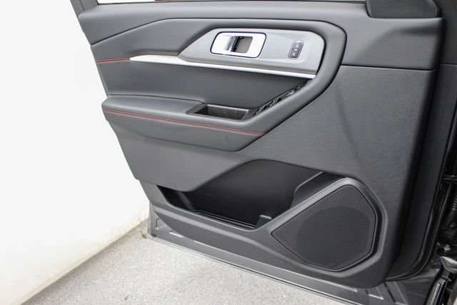 New 2026 Carbonized Gray Metallic Ford ST-Line image 15