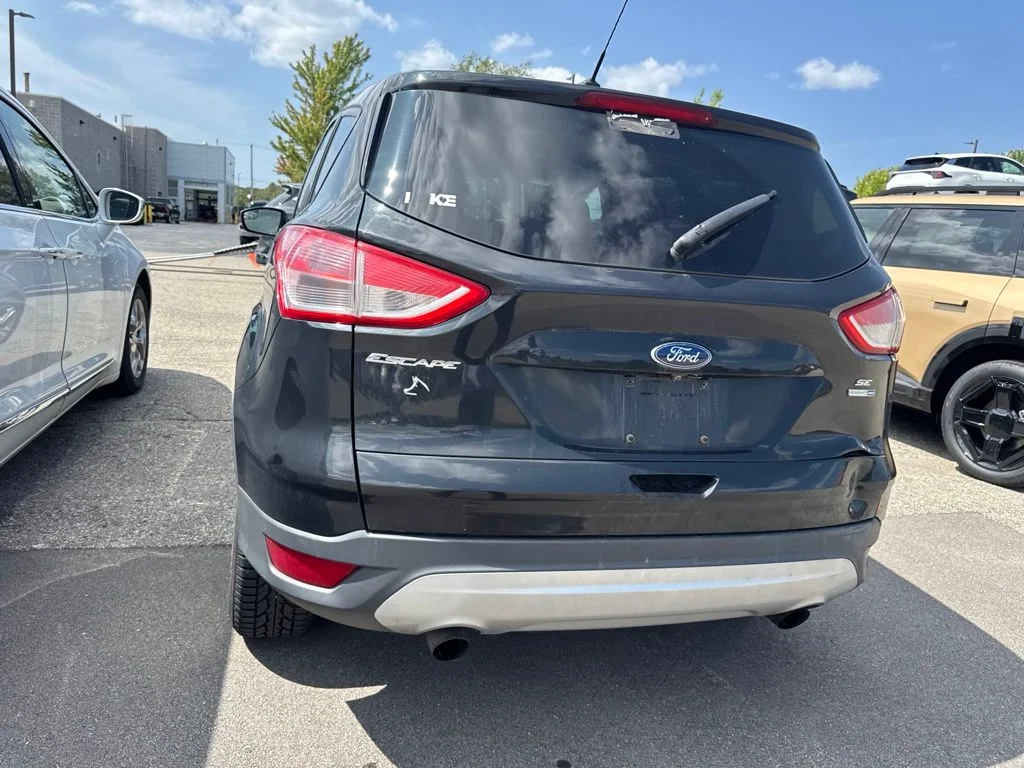 Used 2015 Tuxedo Black Ford SE image 31