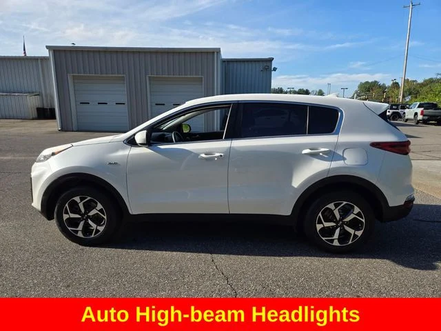 Used 2022 White Kia LX image 5